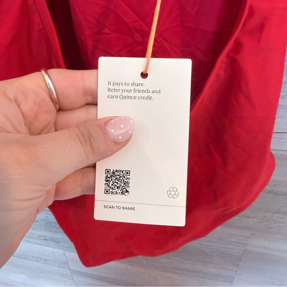 NWT Quince Italian Compression Cross-Back One-Piece Swimsuit - Red - Small - Picture 5 of 6